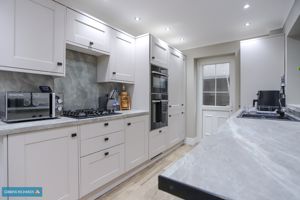 Kitchen- click for photo gallery